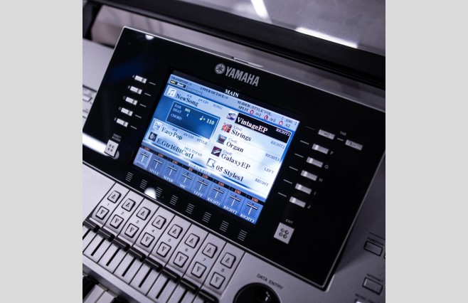 Used Yamaha Tyros 3 Keyboard With MS03 Speakers Trade Price Bargain (SN:BAOP01154) - Image 7